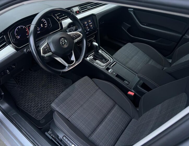 Volkswagen Passat 13