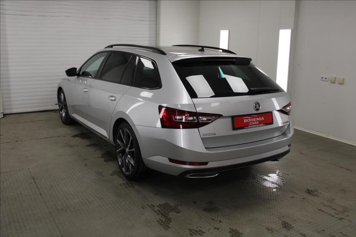 Škoda Superb Kombi 2,0 l 110 kw