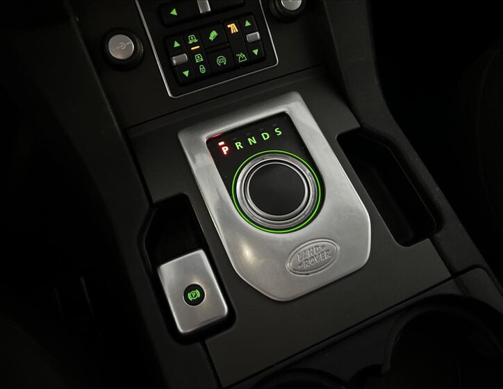 Land Rover Discovery 21