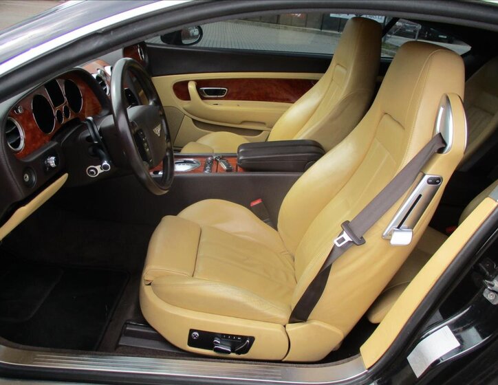 Bentley Continental GT 7