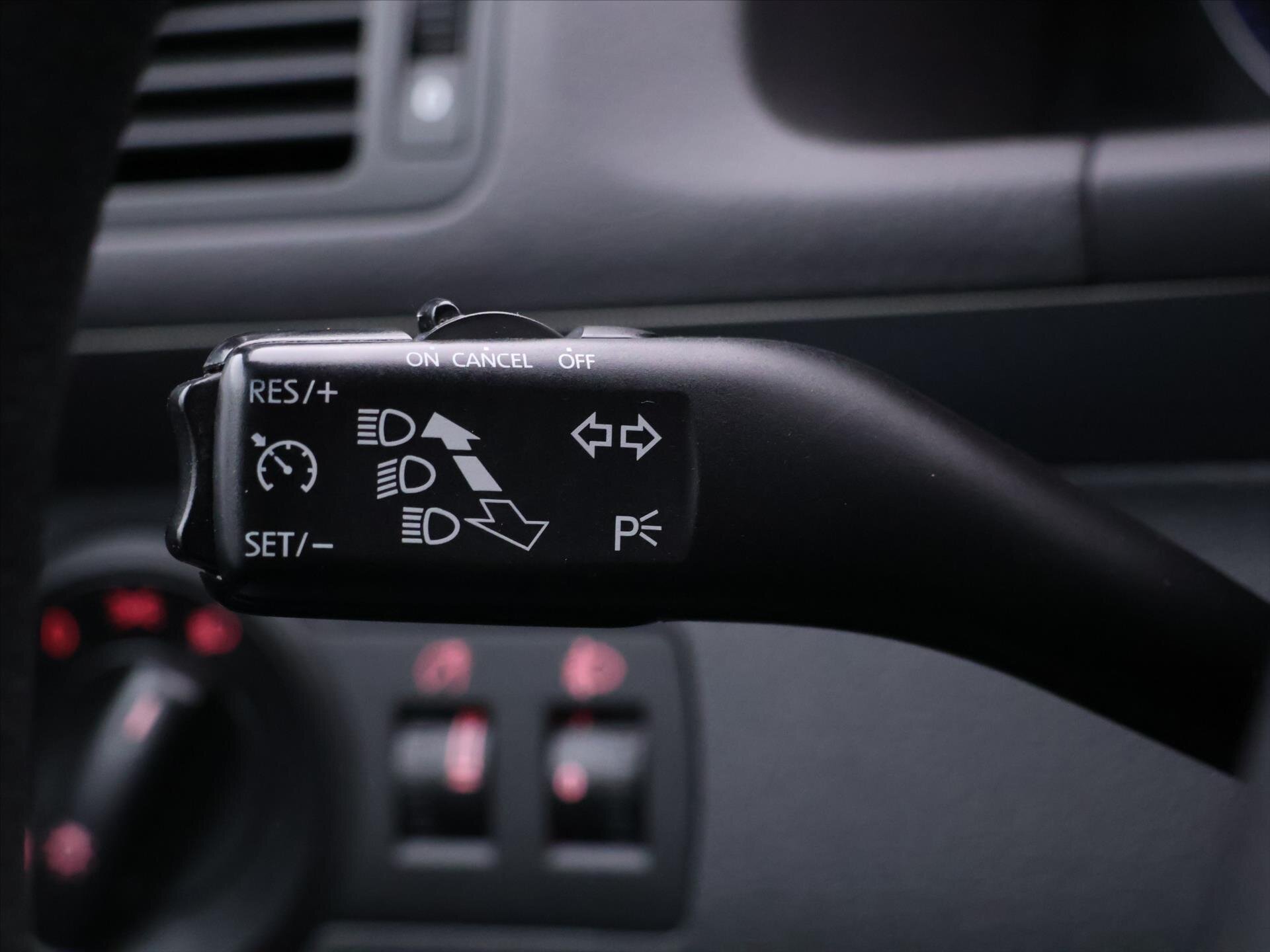 Volkswagen Touran MPV 1,9 l 77 kw