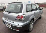 Mitsubishi Outlander 6