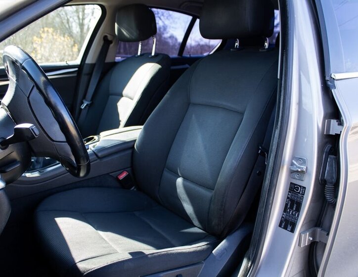 BMW Řada 5 Sedan / Limuzína 2,0 l 120 kw