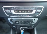 Renault Fluence 21