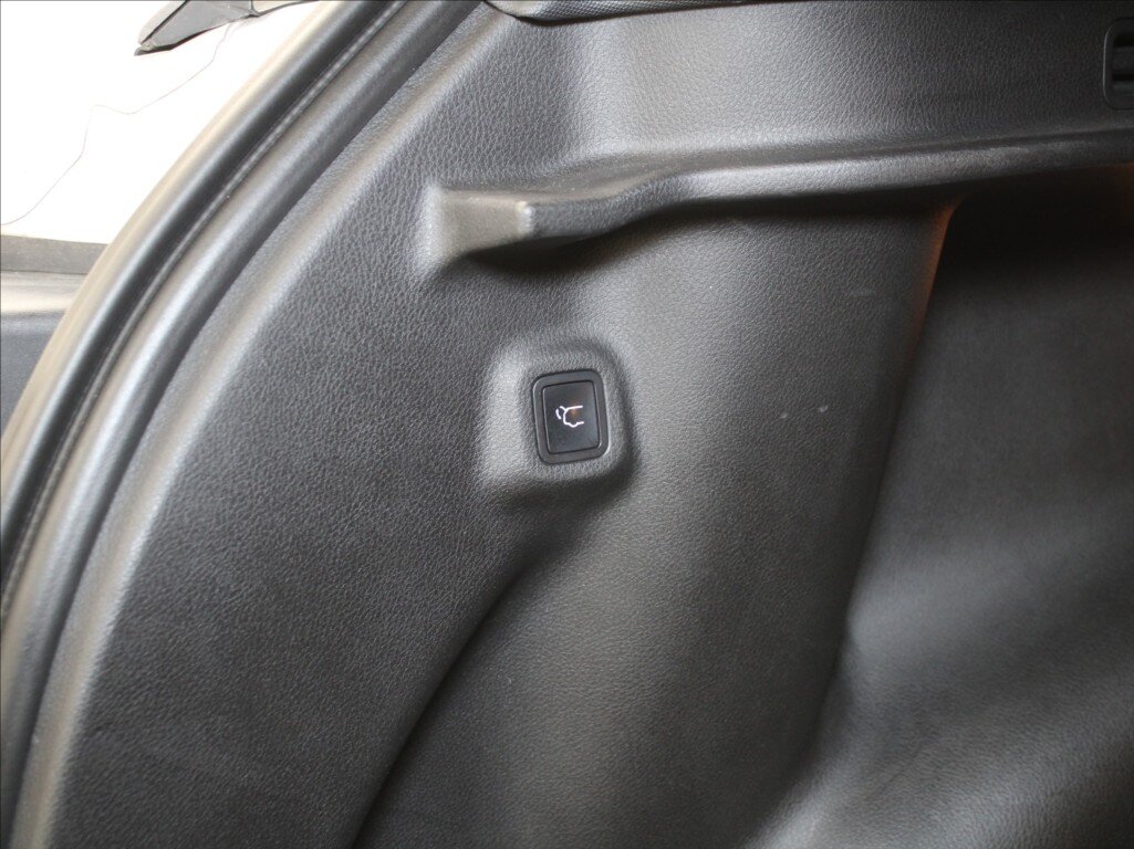 Jeep Compass SUV / Terénní 1,3 l 110 kw