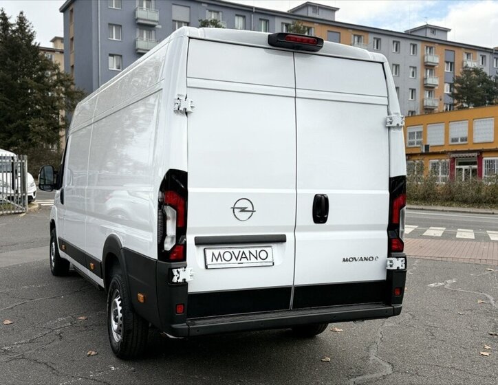 Opel Movano 4
