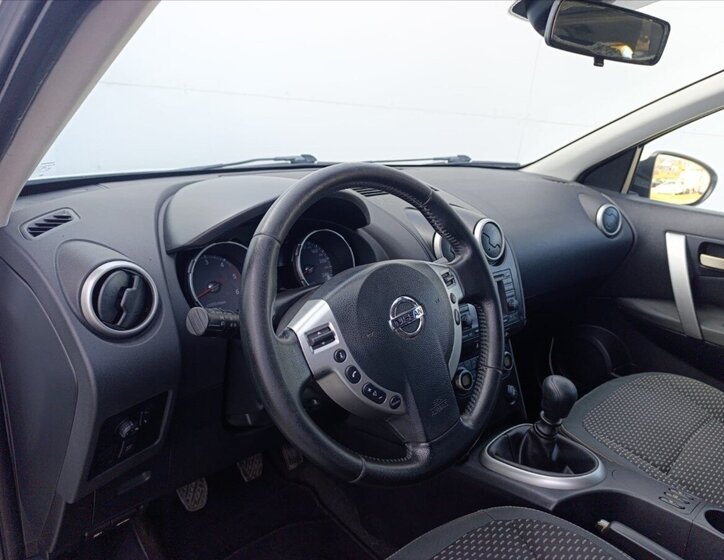 Nissan Qashqai SUV / Terénní 1,5 l 78 kw