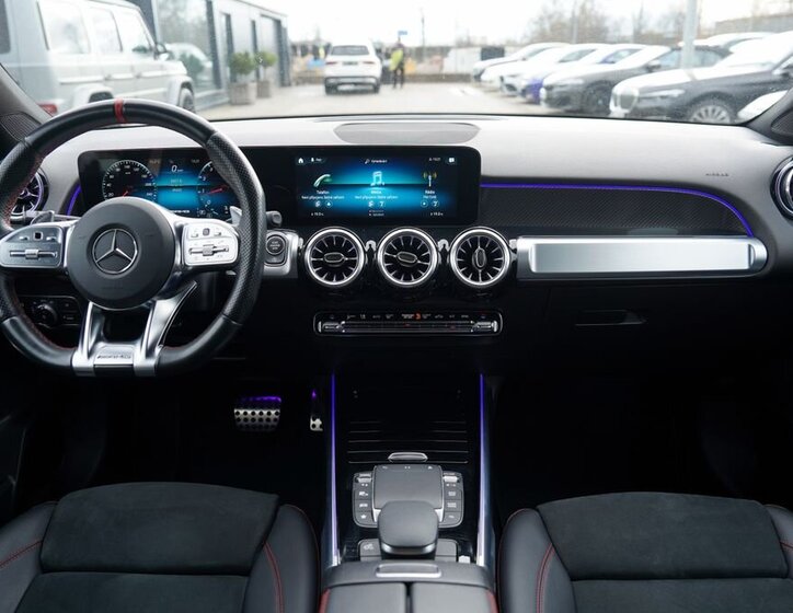 Mercedes-Benz GLB SUV / Terénní 2,0 l 225 kw