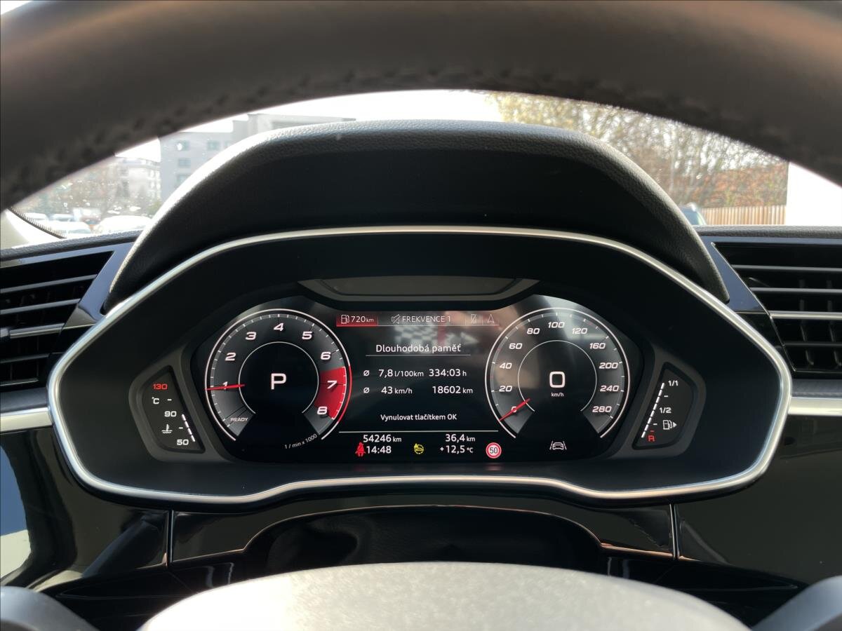 Audi Q3 SUV / Terénní 1,5 l 110 kw