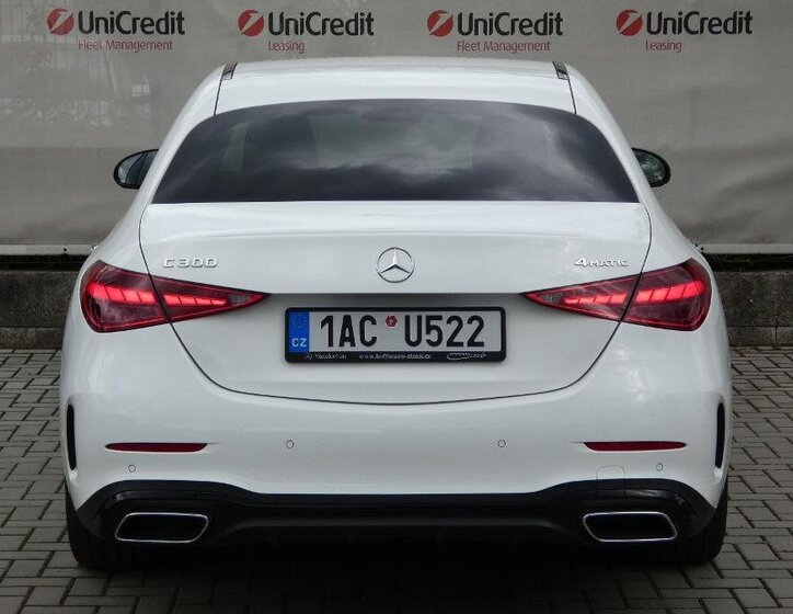 Mercedes-Benz Třídy C Sedan / Limuzína 2,0 l 190 kw