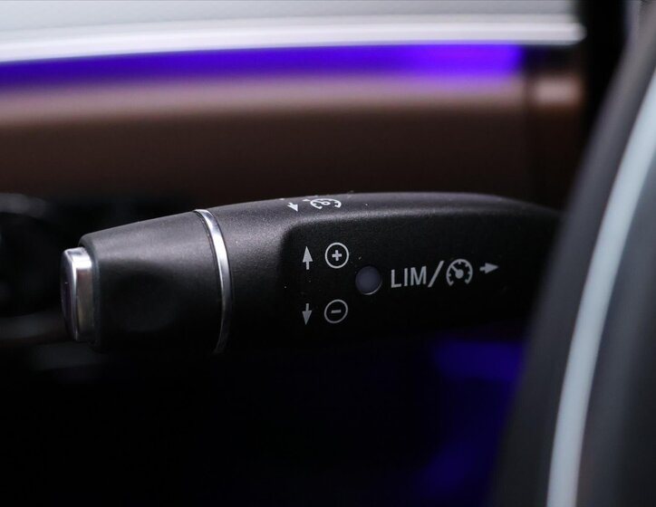 Mercedes-Benz Třídy E Sedan 2,0 l 143 kw