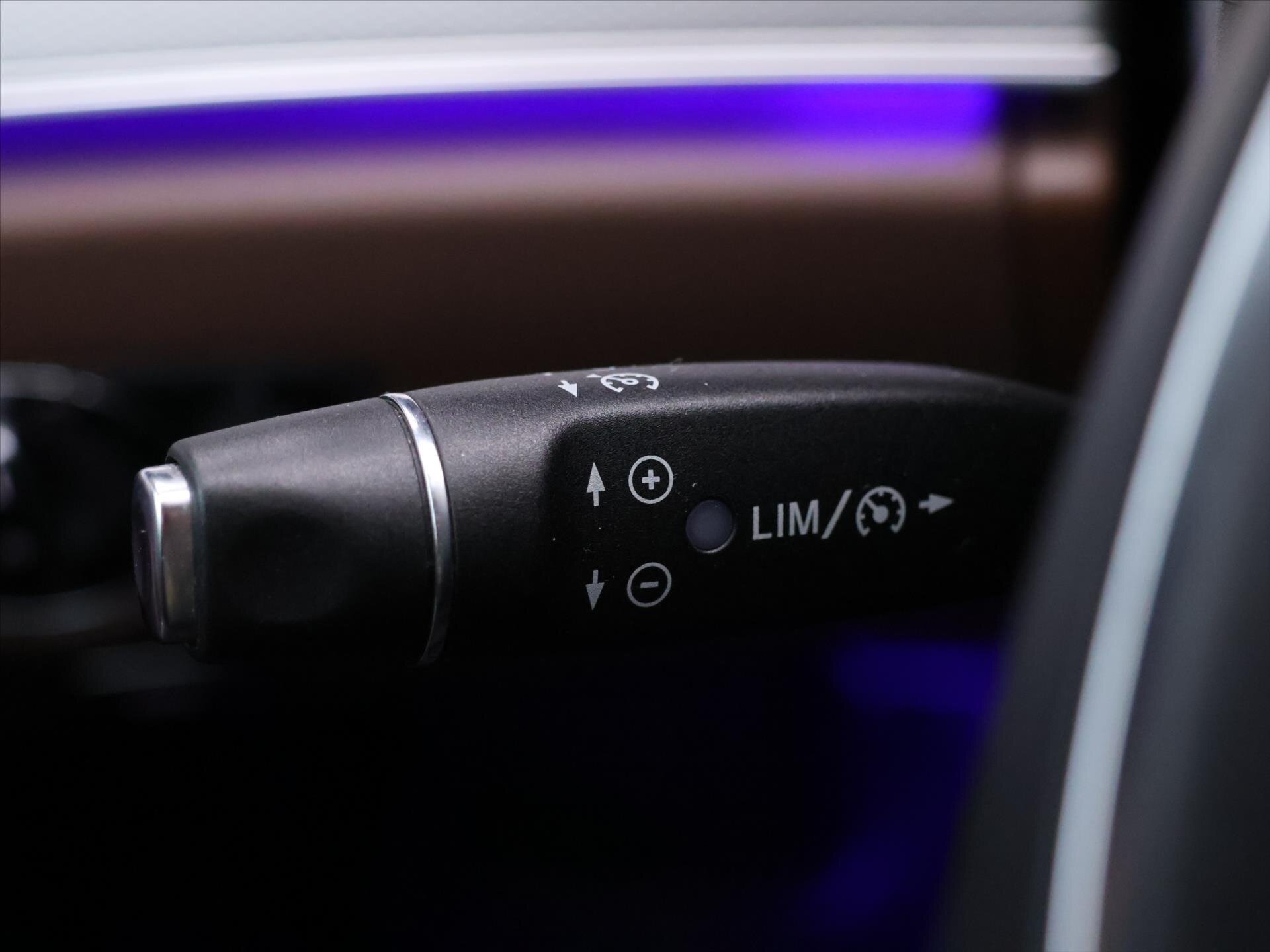 Mercedes-Benz Třídy E Sedan 2,0 l 143 kw