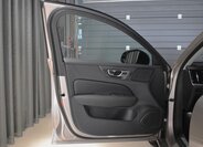 Volvo V60 Kombi 2,0 l 145 kw