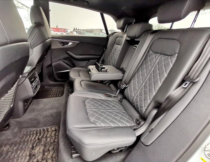 Audi Q8 SUV 3,0 l 250 kw