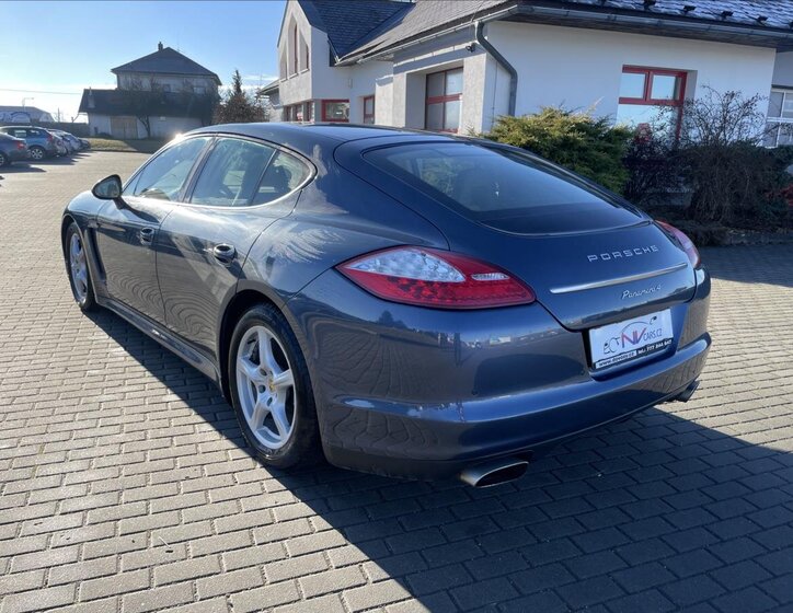 Porsche Panamera Hatchback 3,6 l 220 kw