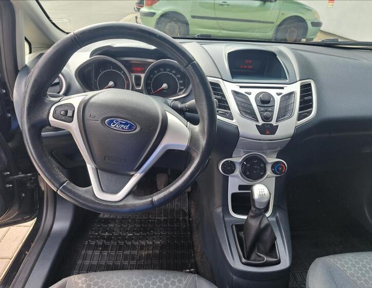 Ford Fiesta 19