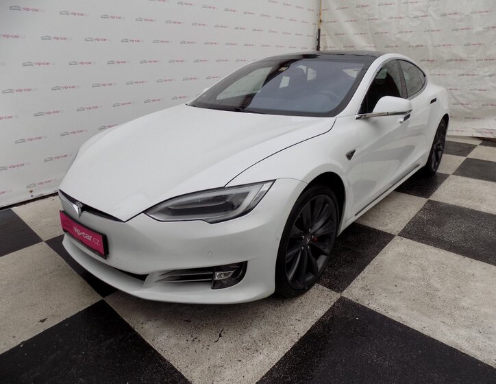 Tesla Model S 1