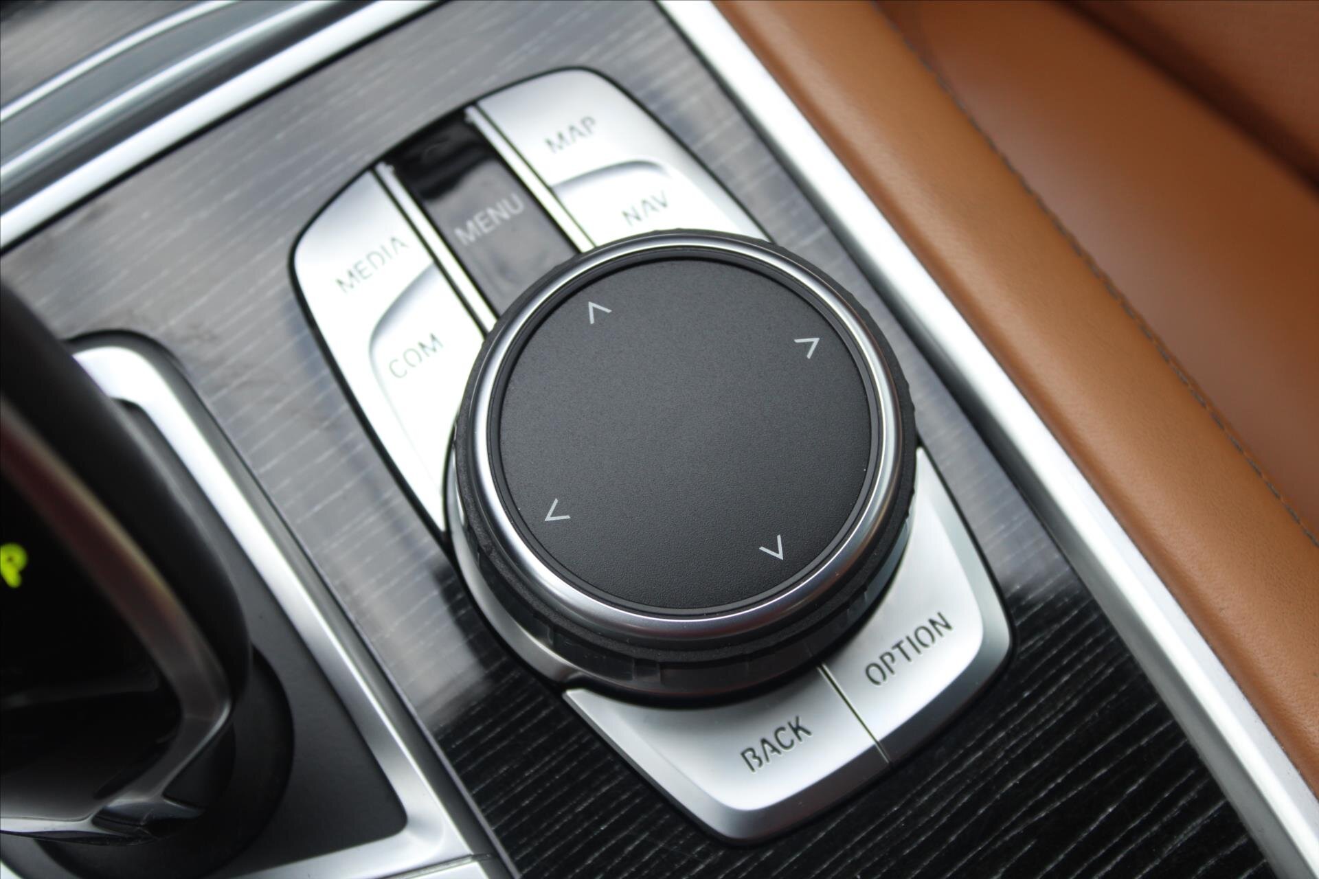 BMW Řada 7 Sedan / Limuzína 3,0 l 195 kw