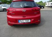 Hyundai i20 8