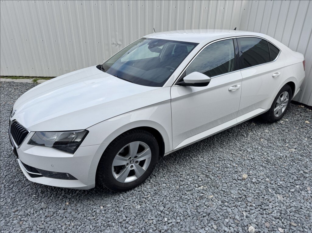 Škoda Superb Sedan / Limuzína 2,0 l 140 kw