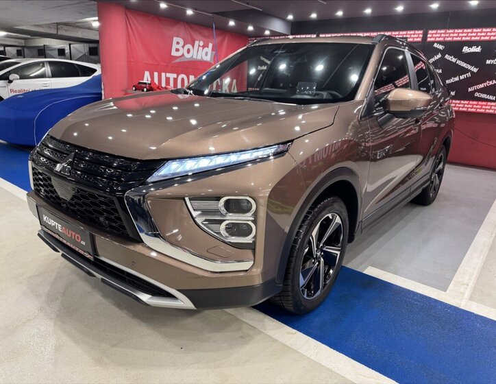 Mitsubishi Eclipse Cross SUV / Terénní 2,4 l 138 kw