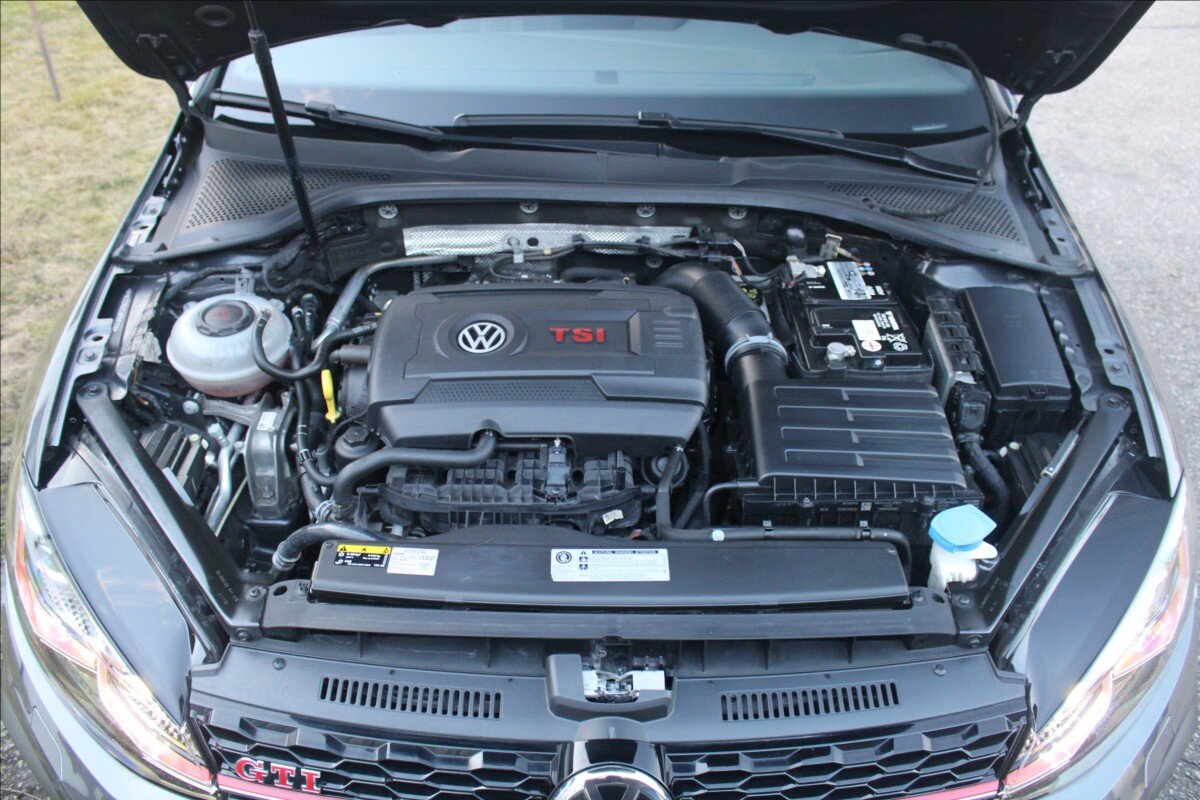 Volkswagen Golf Hatchback 2,0 l 180 kw