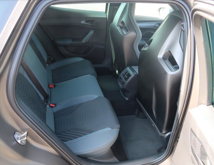 Cupra Formentor SUV / Terénní 2,0 l 294 kw