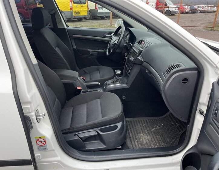 Škoda Octavia Sedan / Limuzína 1,6 l 75 kw