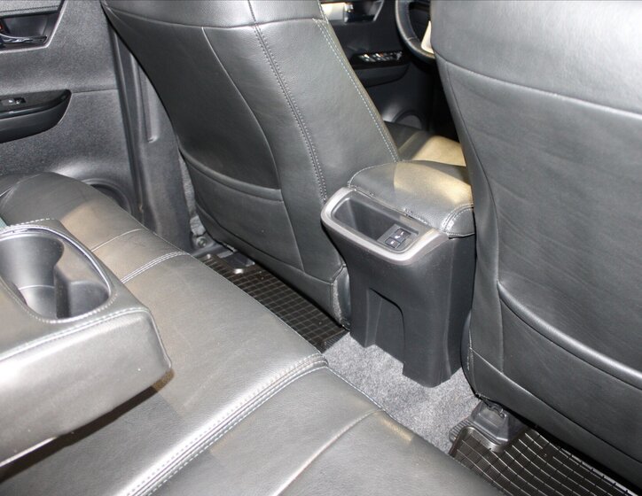 Toyota Hilux Pick-up 2,8 l 150 kw