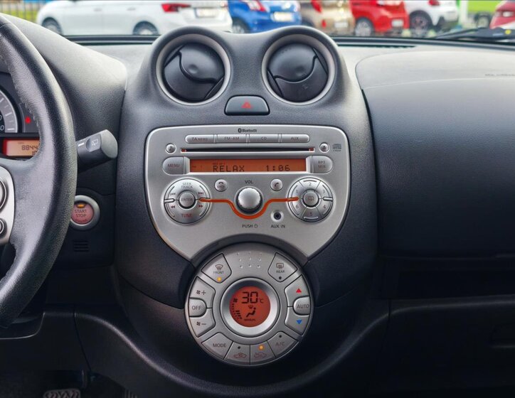 Nissan Micra Hatchback 1,2 l 59 kw