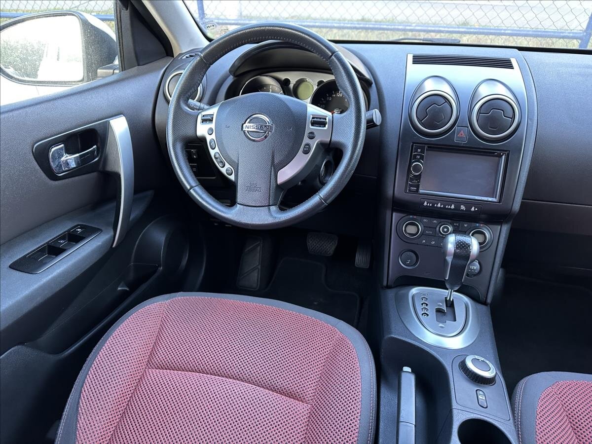 Nissan Qashqai SUV / Terénní 2,0 l 110 kw