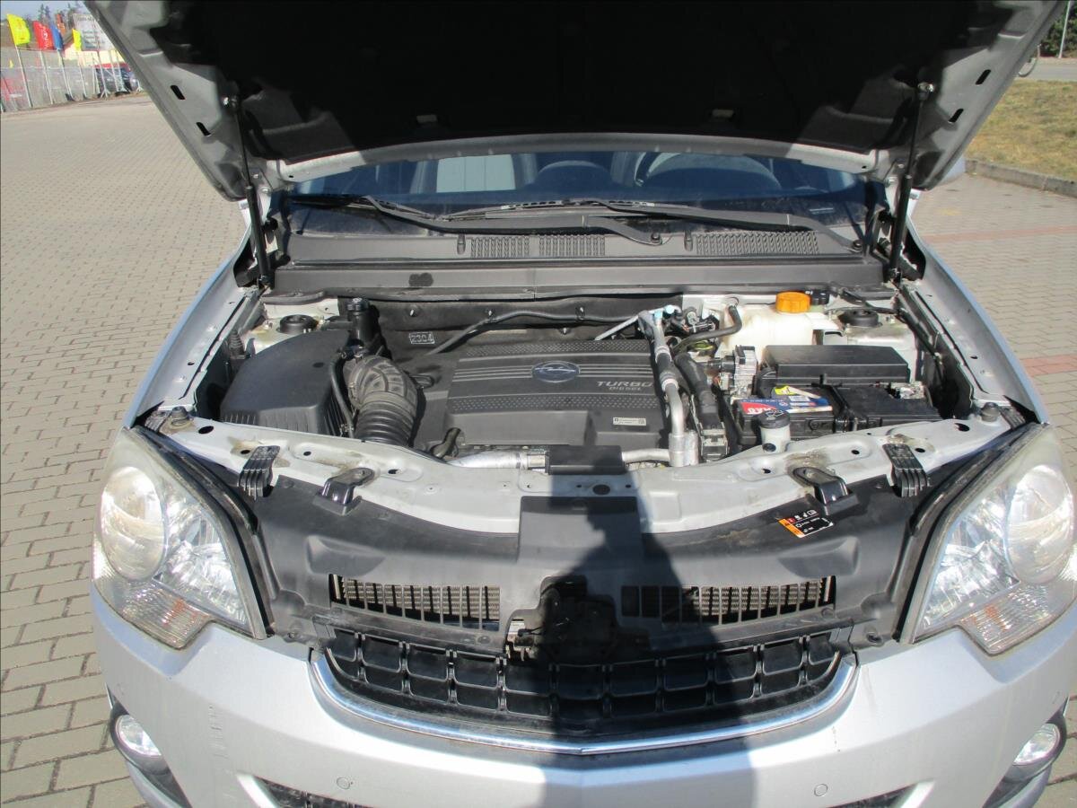 Opel Antara SUV / Terénní 2,2 l 120 kw