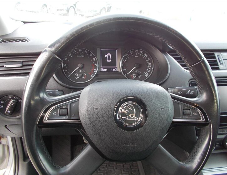 Škoda Octavia Sedan / Limuzína 1,6 l 77 kw