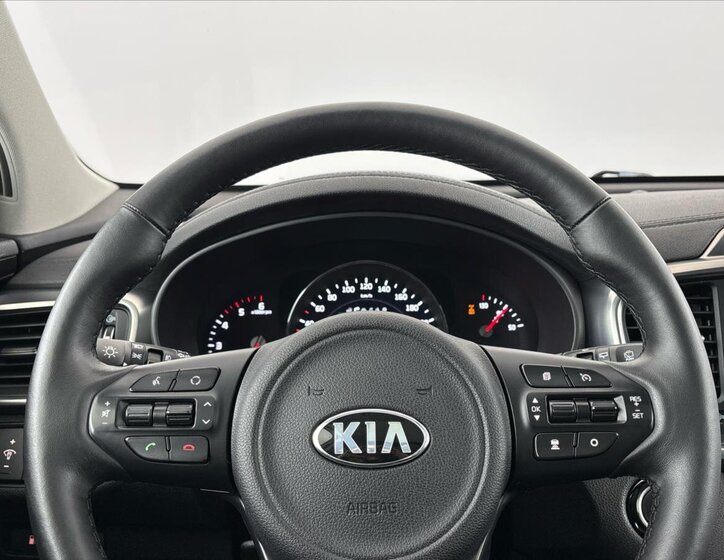 KIA Sorento SUV / Terénní 2,2 l 147 kw