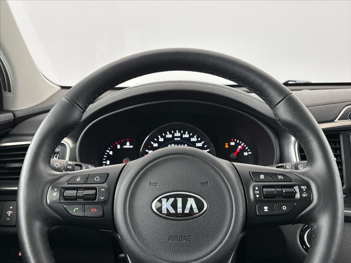 KIA Sorento SUV / Terénní 2,2 l 147 kw