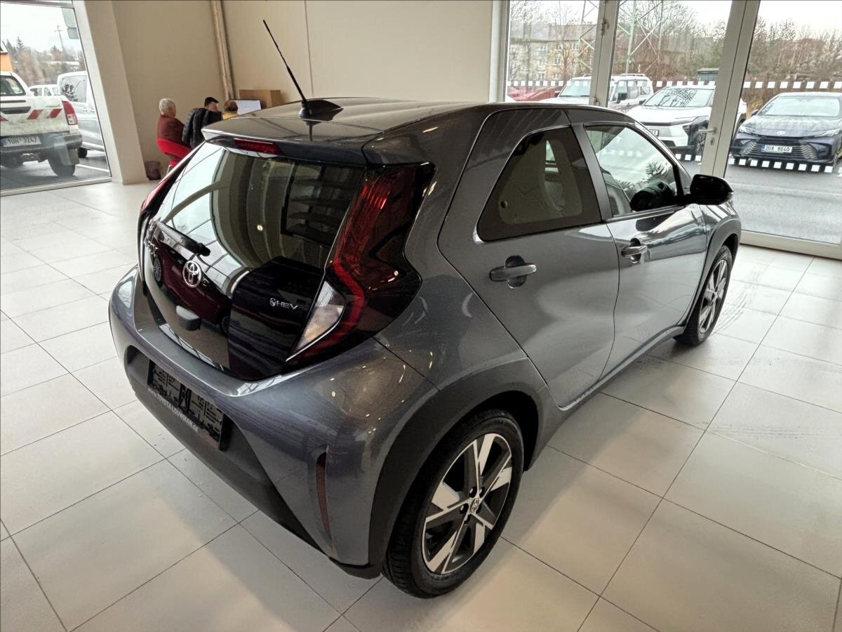 Toyota Aygo Hatchback 1,5 l 85 kw