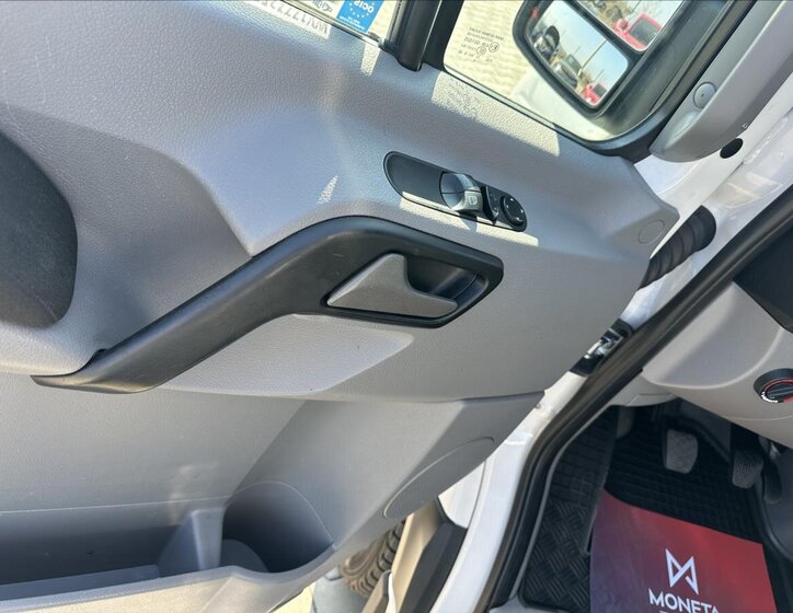 Volkswagen Crafter Skříň 2,0 l 120 kw