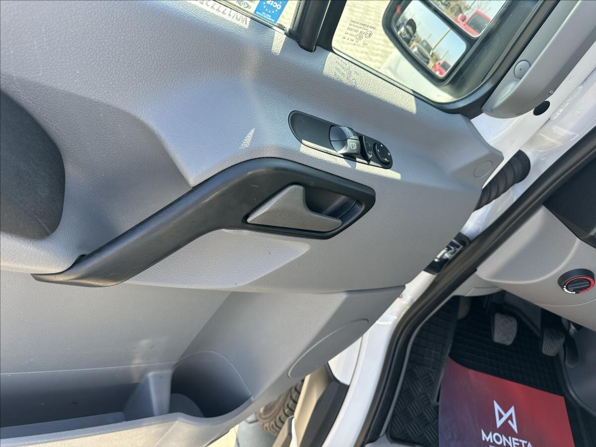 Volkswagen Crafter Skříň 2,0 l 120 kw