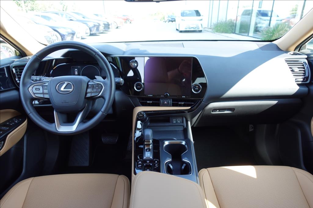 Lexus NX 450h plus