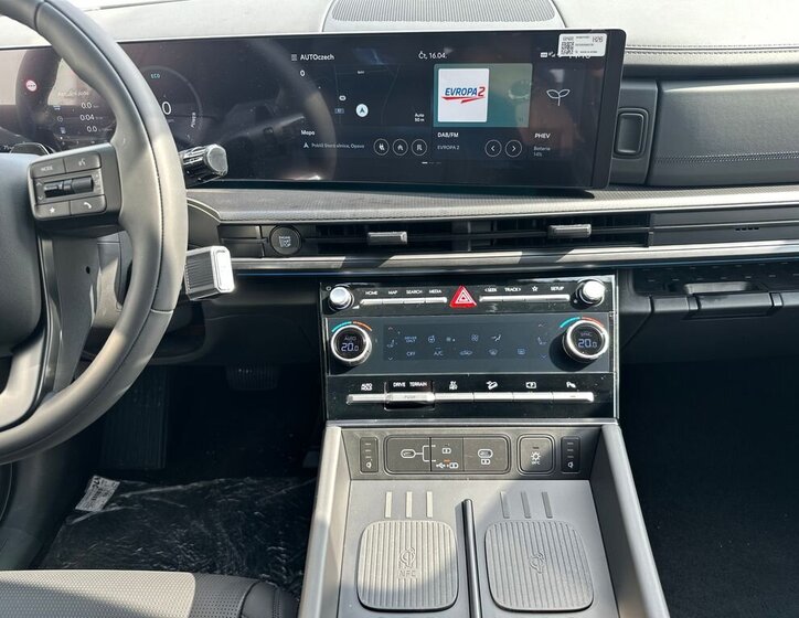 Hyundai Santa Fe SUV / Terénní 1,6 l 185 kw