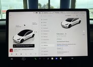 Tesla Model 3 Sedan 0,0 366 kw