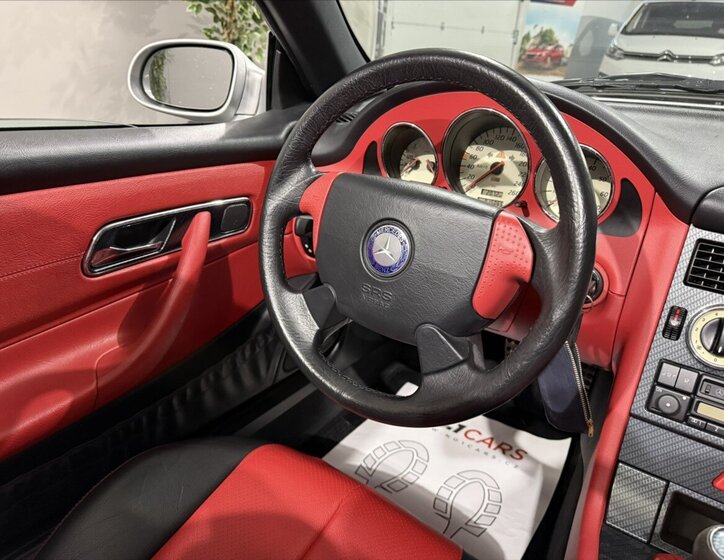 Mercedes-Benz SLK 16