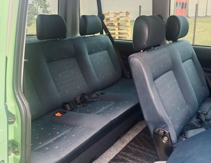 Volkswagen Caravelle VAN / Minibus 0,0 75 kw