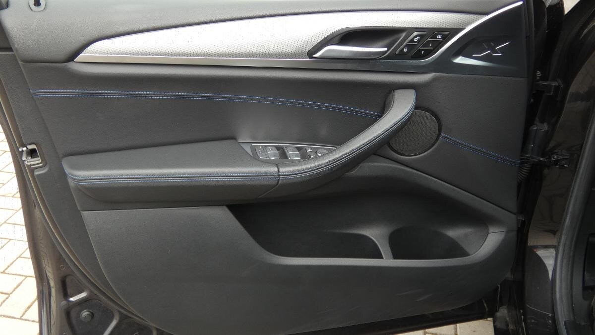 BMW X3 SUV / Terénní 2,0 l 140 kw