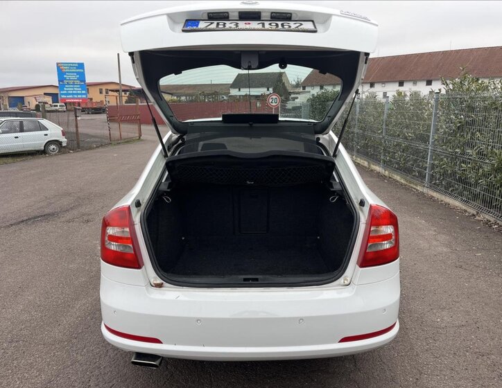 Škoda Octavia Sedan / Limuzína 1,6 l 75 kw