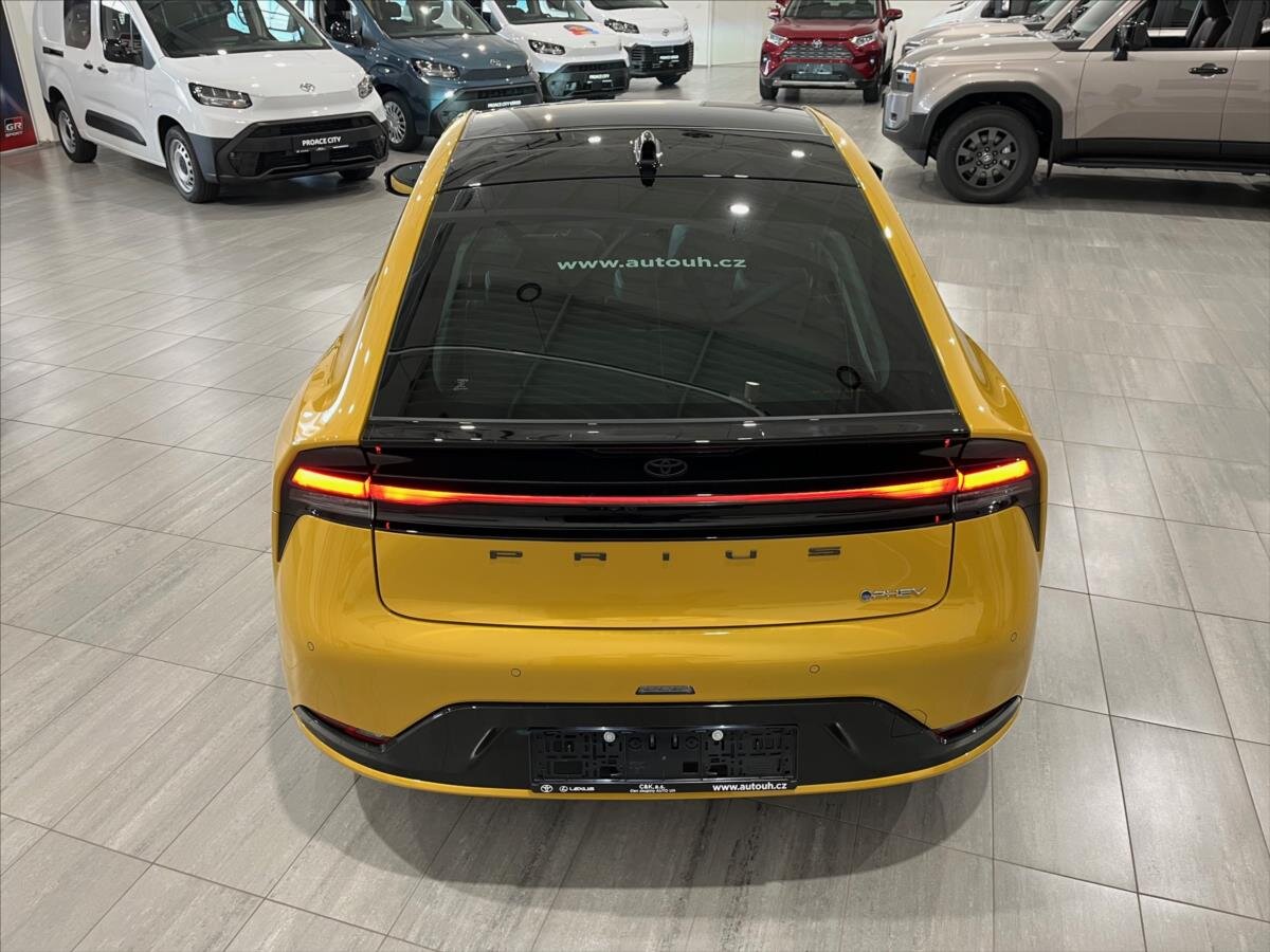 Toyota Prius Liftback 2,0 l 163 kw