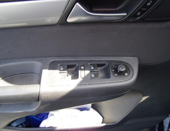 Volkswagen Sharan Kombi 2,0 l 100 kw