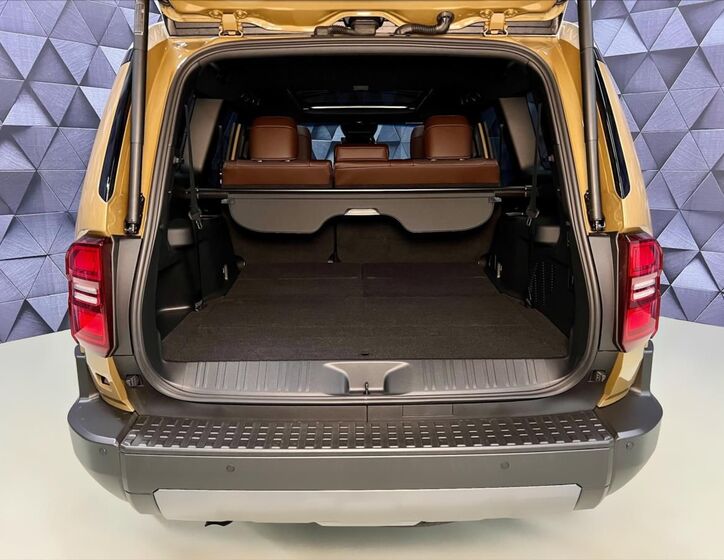 Toyota Land Cruiser 33