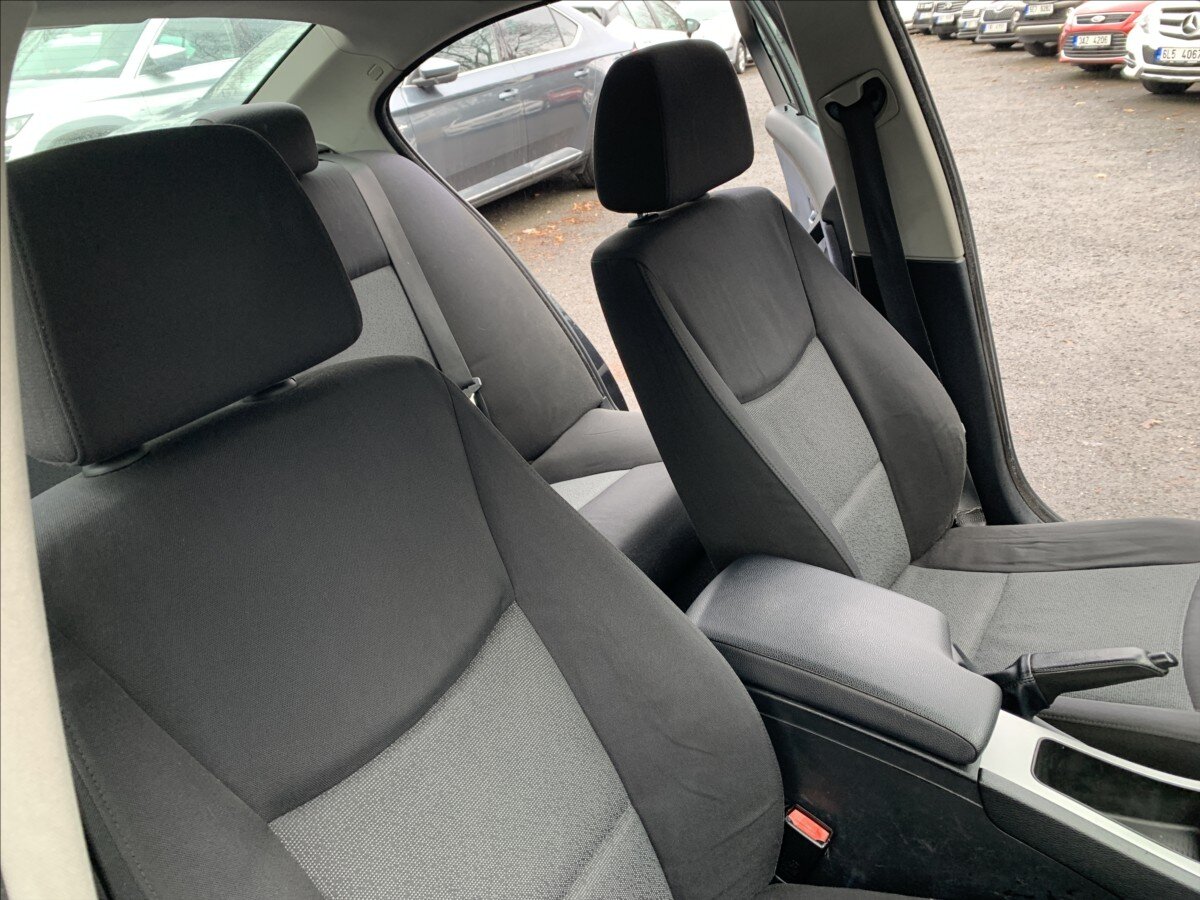 BMW Řada 3 Sedan 2,0 l 90 kw