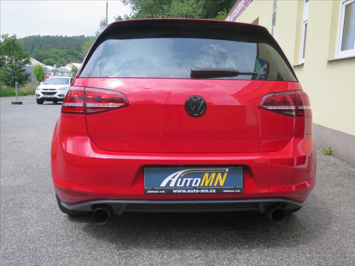Volkswagen Golf Hatchback 2,0 l 162 kw